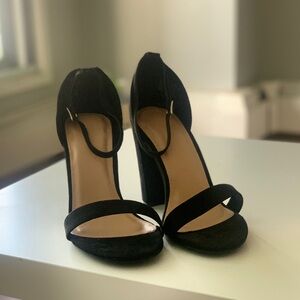 Lorelai Block Heeled Sandal